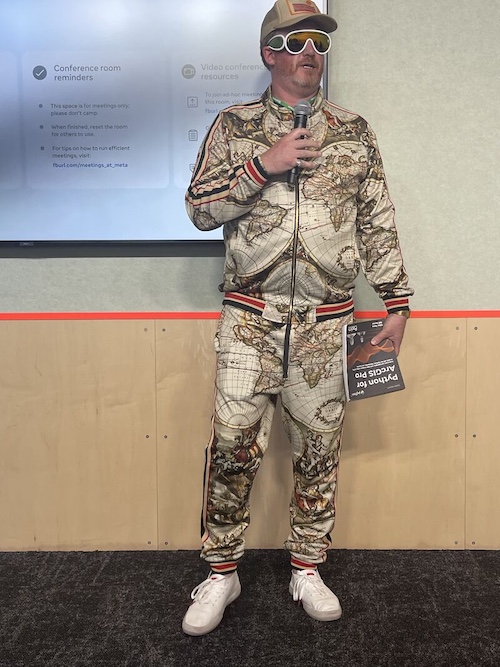 Silas in his map tracksuit starting the event